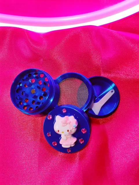 Adorable Hello Kitty Mini Grinder - Royal Blue Sparkle