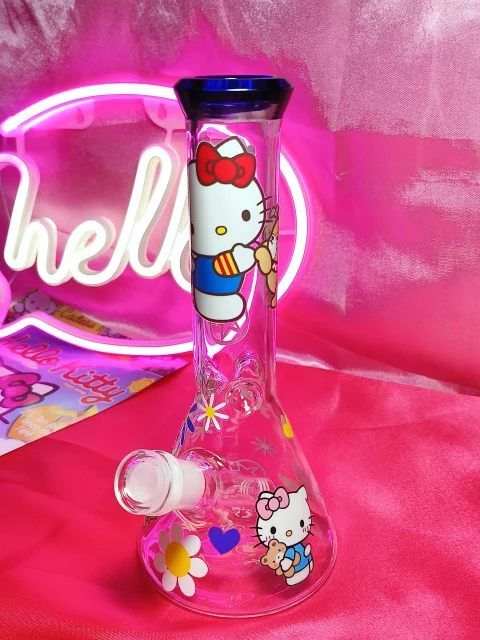 Playful Hello Kitty & Little Bear Glass Bong