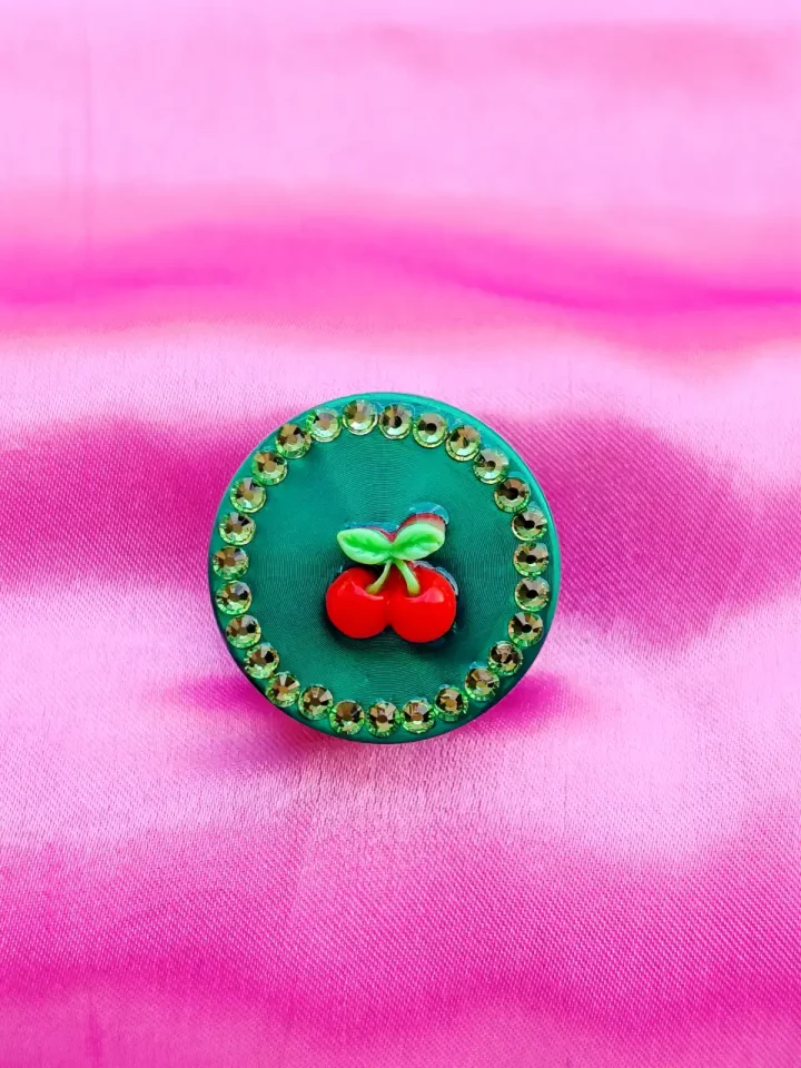 Sweet Cherry Delight Mini Grinder - Emerald Sparkle