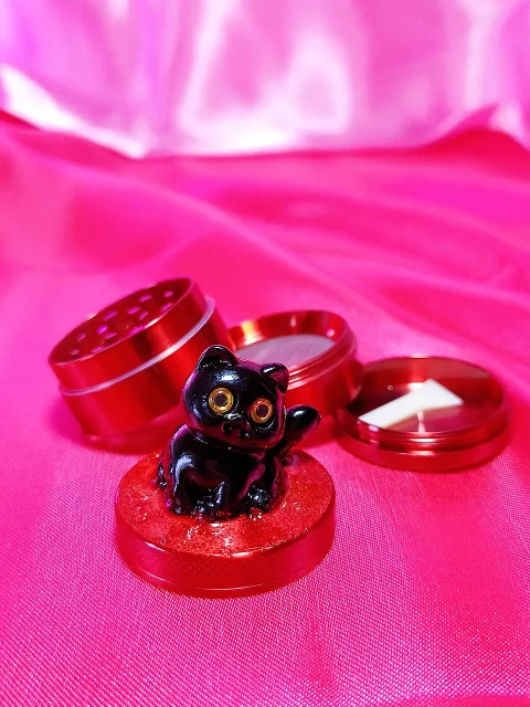 Black Cat Herb Grinder | Radiant Red with Whimsical Charm