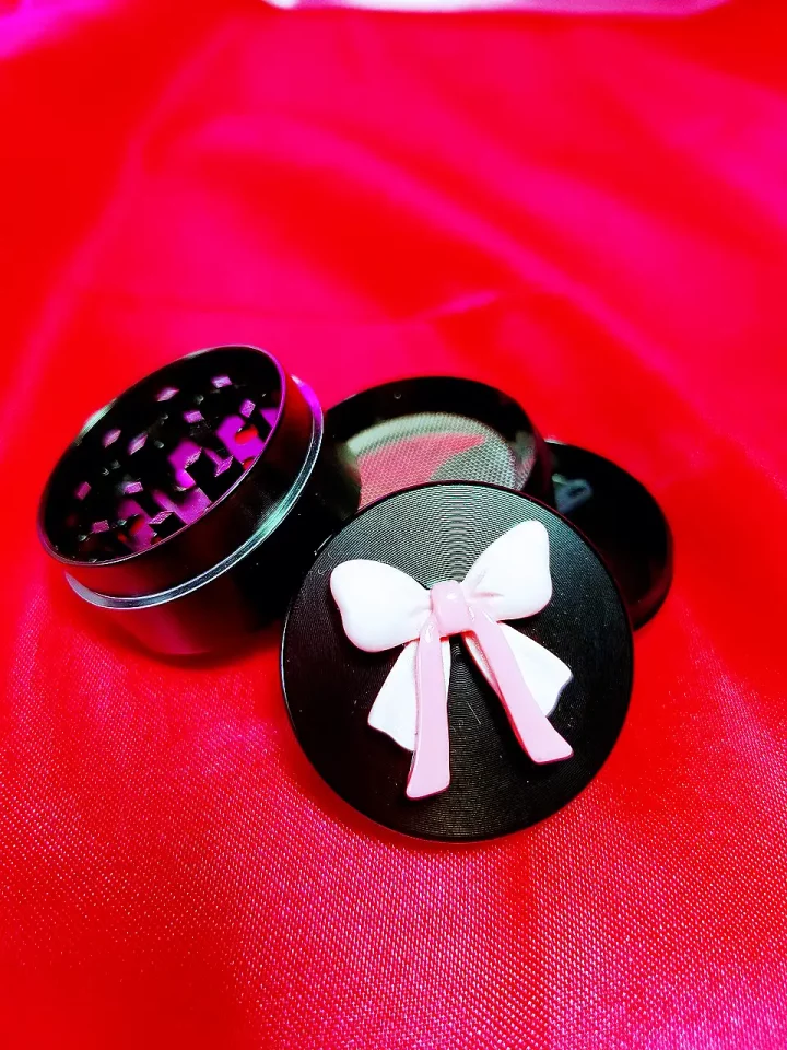 Chic Pink Bow Herb Grinder - Elegant Black with Sweet Accent