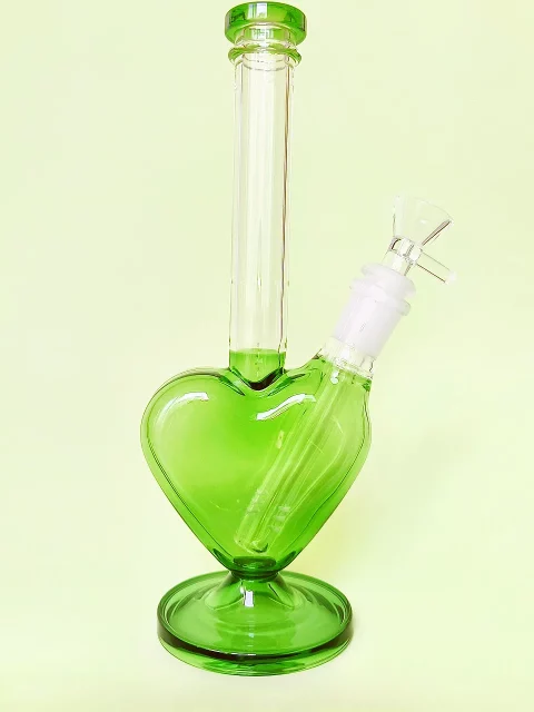 Green Heart Base Glass Bong