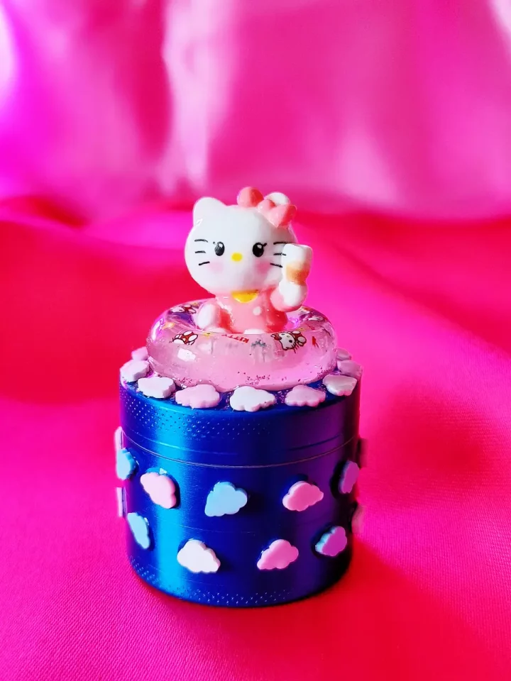 Hello Kitty Cloud Dreams Herb Grinder