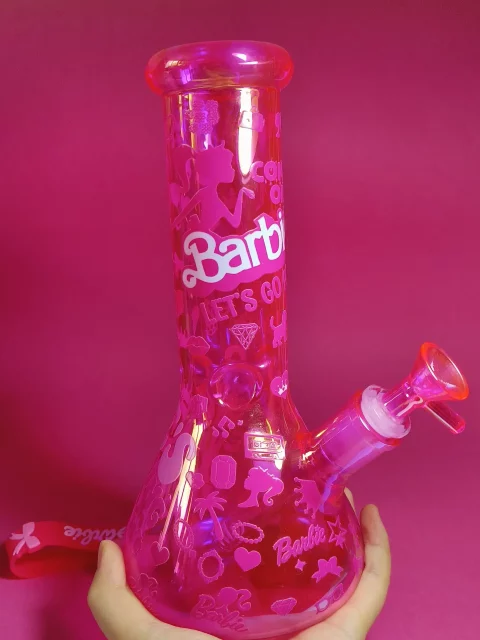 Hot Pink Barbie Dreamhouse Sparkling Bong - Image 2