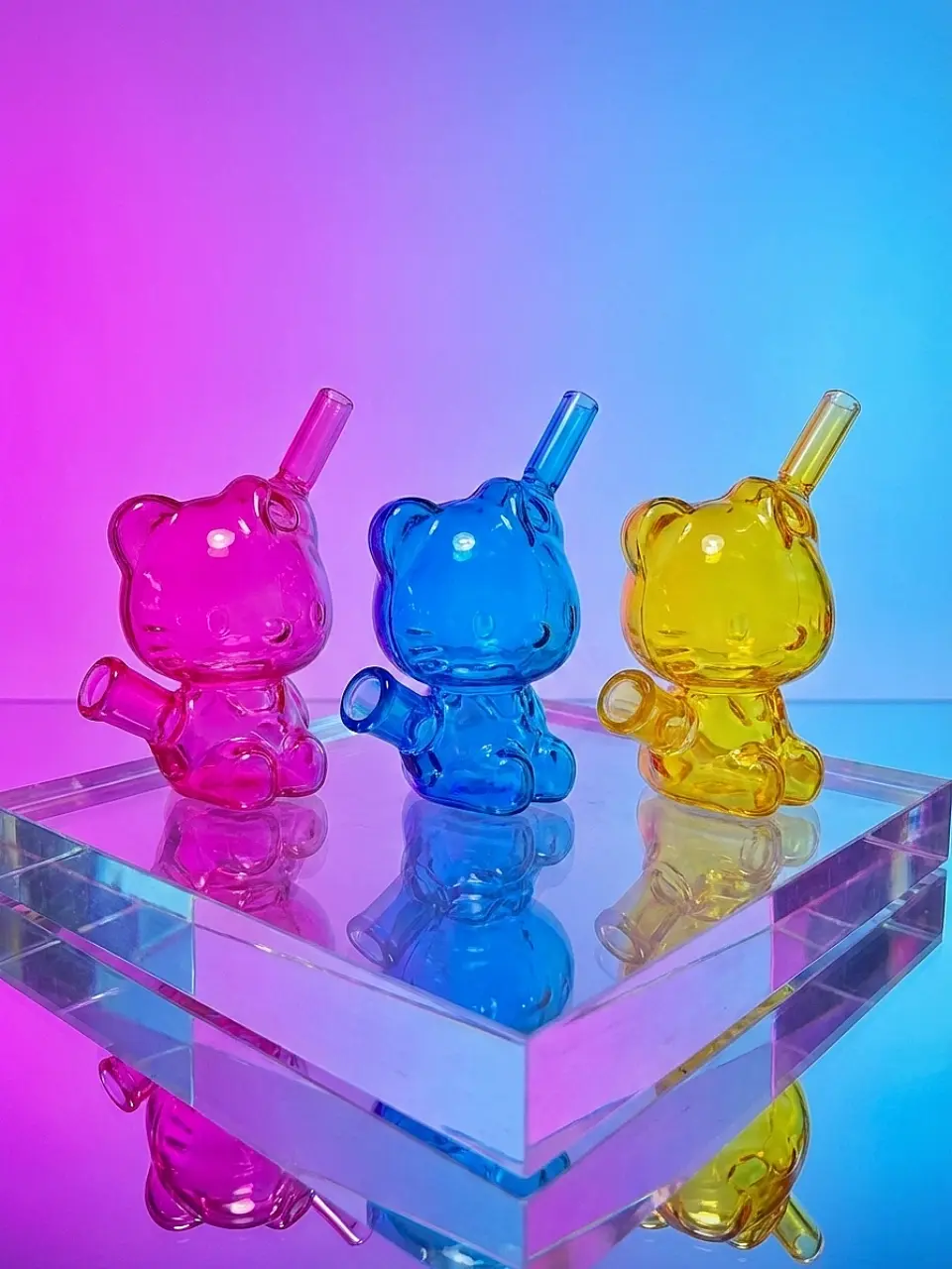 3D Hello Kitty Shape Glass Bubbler Bong | Neon Trendsetter