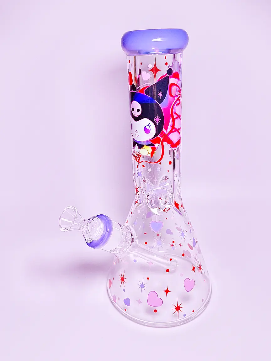Kuromi Dark Sweetheart Beaker: Cute yet edgy glass bubbler with hearts, stars & purple accents. Perfect for fans of kawaii-rebel style!