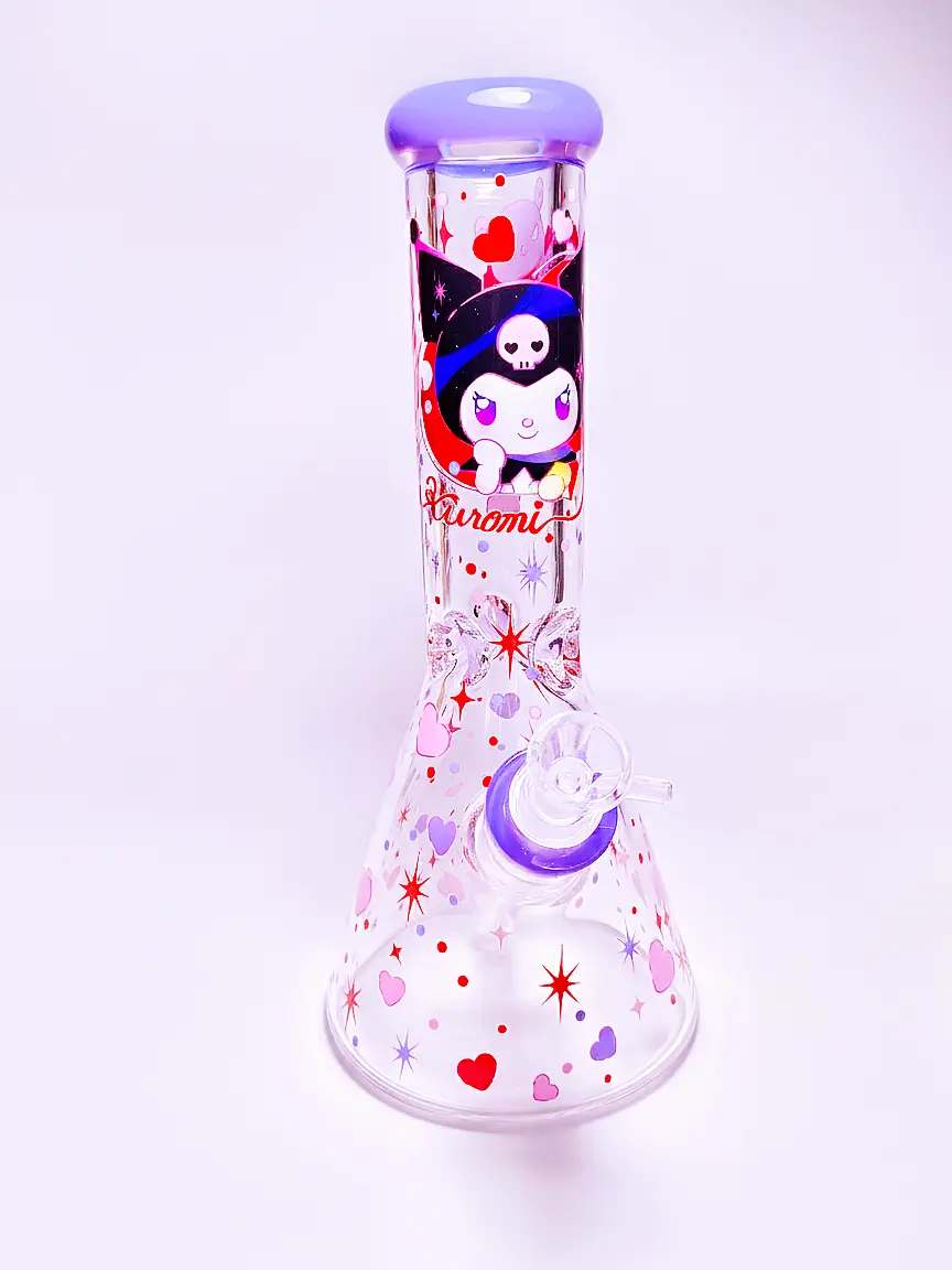 Kuromi Dark Sweetheart Beaker: Cute yet edgy glass bubbler with hearts, stars & purple accents. Perfect for fans of kawaii-rebel style!