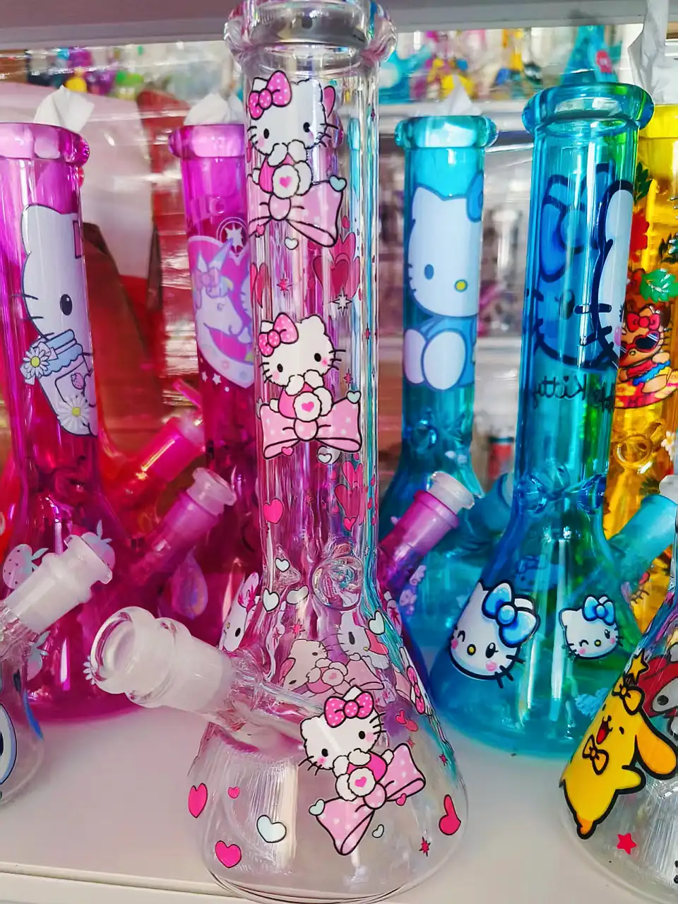 hello-kitty-pink-bow-beaker-glass-bong