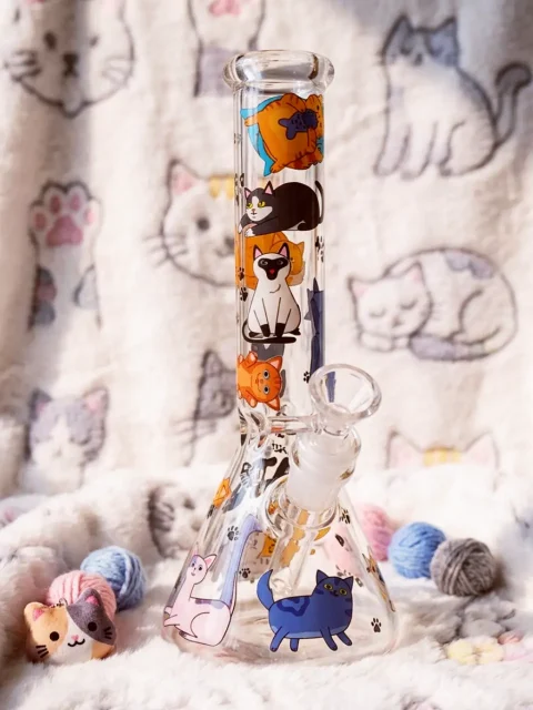 Cat Lovers Collectible Beaker Glass Bong