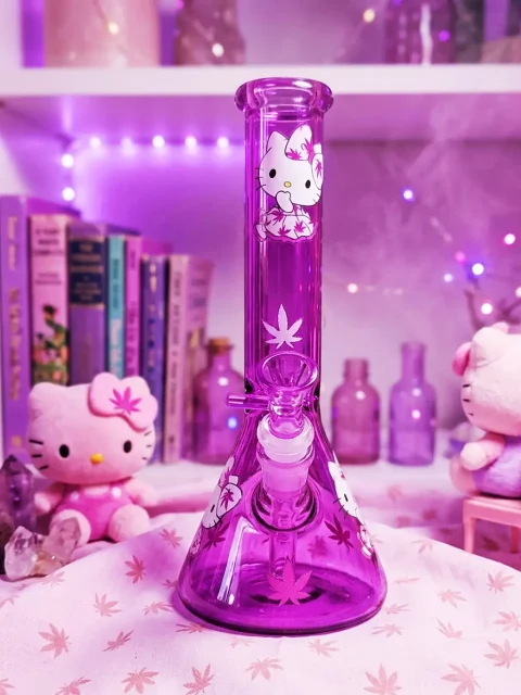 Hello Kitty Leaf Street Art Purple Beaker Glass Bong