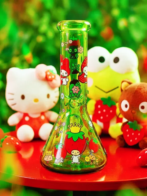 Sanrio Friends Strawberry Forest Party Beaker Glass Bong-2 Sanrio Friends Strawberry Forest Party Beaker Glass Bong