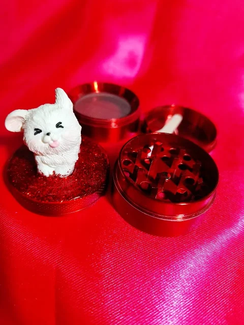 🐶 Playful Running Puppy Herb Grinder | Sparkling Red 🐶 Playful Running Puppy Herb Grinder | Sparkling Red