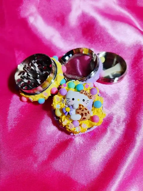 🍭 Sweet Candy Hello Kitty Mini Grinder | 3D Pastel Charm with Playful Magic 🍭 Sweet Candy Hello Kitty Mini Grinder | 3D Pastel Charm with Playful Magic
