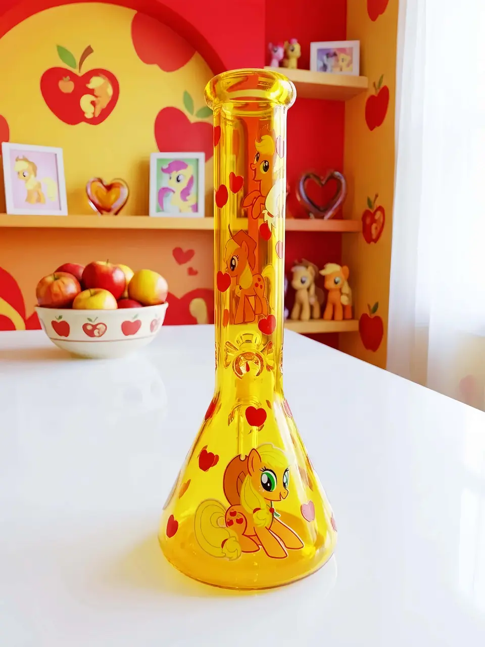 Applejack Amber Glass Bong | Sweet Apple Harvest