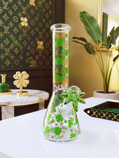 🍀 LV Lucky Clover Glass Bong | Golden Fortune